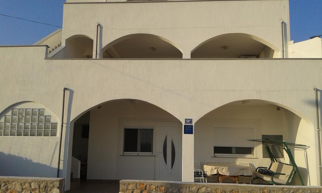 Apartments Markulincic Novalja Exterior photo